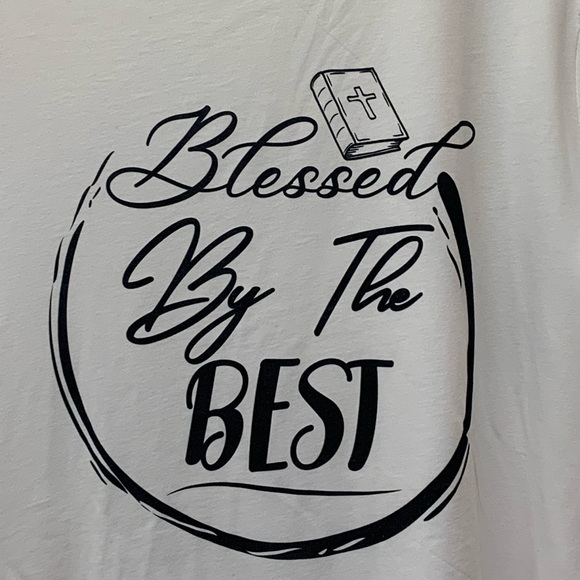 White T shirt - Picture 2 of 3